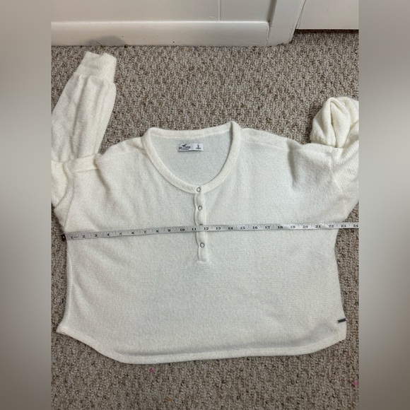 Hollister Cropped White Knit Sweater size S - Picture 6 of 8